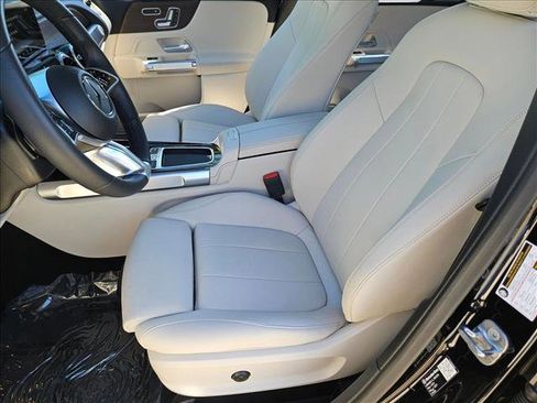 Used 2026 Mercedes-Benz GLB 250 image 15