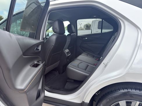 Used 2022 Chevrolet Equinox Premier FWD image 10