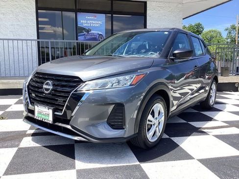 Used 2023 Nissan Kicks S FWD image 1