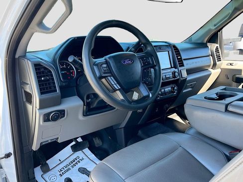 Used 2020 Ford F250 XL w/ Power Equipment Group image 9