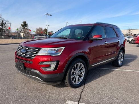 Used 2017 Ford Explorer Limited image 8