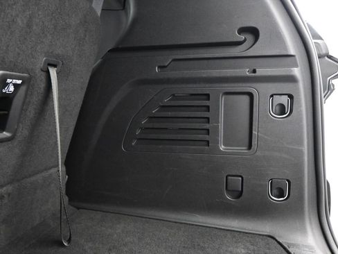 Used 2025 Buick Enclave Preferred image 45