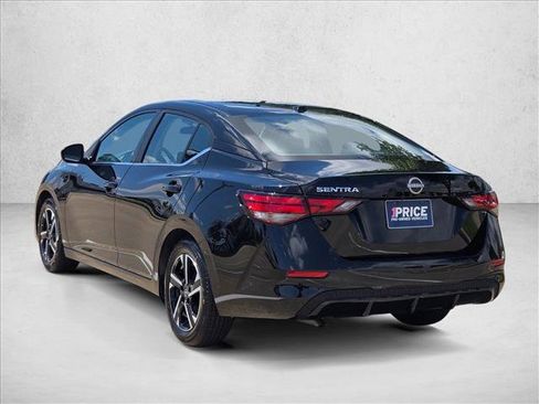 Used 2025 Nissan Sentra SV FWD image 8