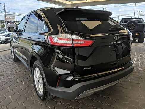 Used 2023 Ford Edge SEL image 7