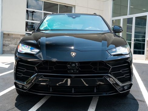 Used 2021 Lamborghini Urus AWD/4WD image 4