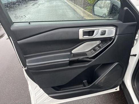 Used 2023 Ford Explorer ST w/ Equipment Group 401A image 8