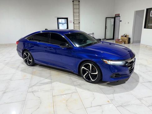 Used 2022 Honda Accord Sport image 3