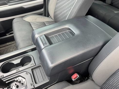 Used 2019 Toyota Tundra SR5 AWD/4WD image 24