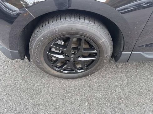 Used 2023 Ford Edge SEL image 13