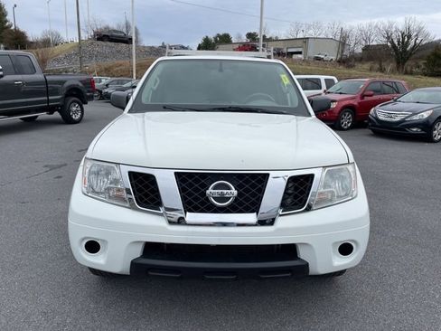 Used 2015 Nissan Frontier S image 3