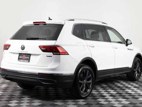 Used 2024 Volkswagen Tiguan SE AWD/4WD image 7