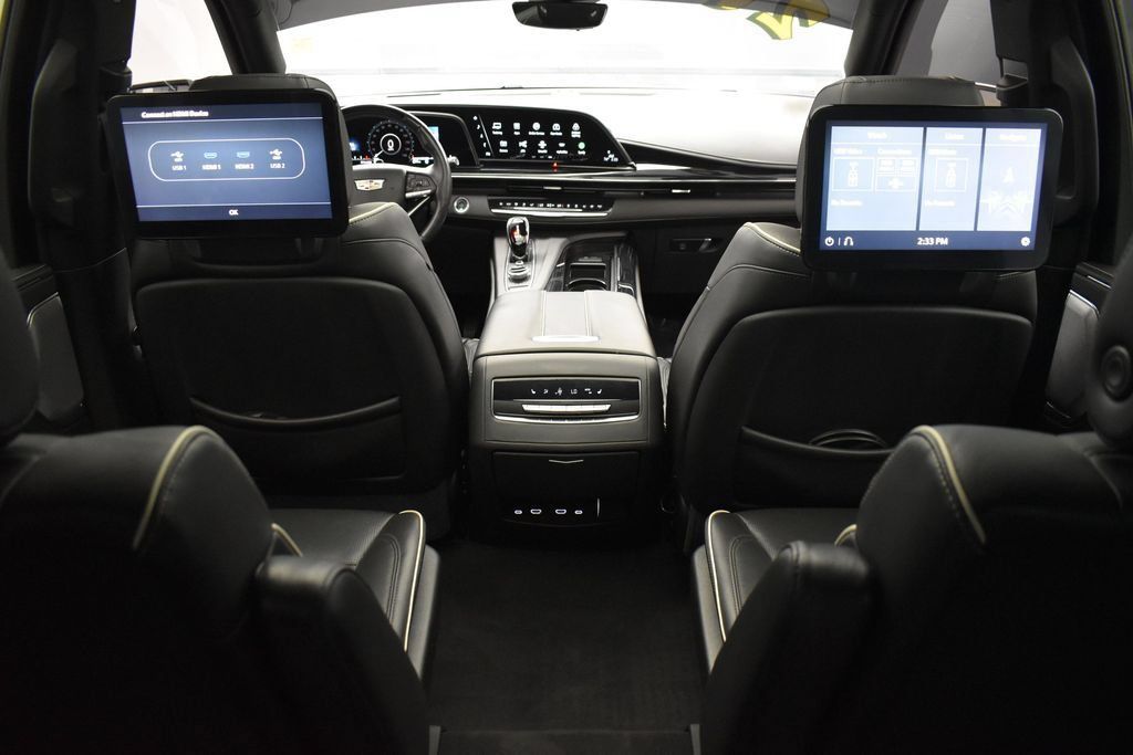 Used 2021 Cadillac Escalade Sport w/ Driver Assist Tech Package AWD/4WD image 32