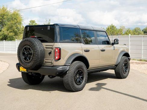 Certified 2025 Ford Bronco Badlands image 3