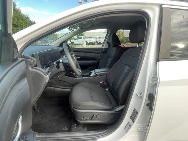 Used 2025 Hyundai Tucson SEL AWD/4WD image 14