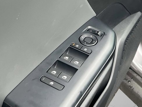 New 2025 Kia K4 LXS image 21