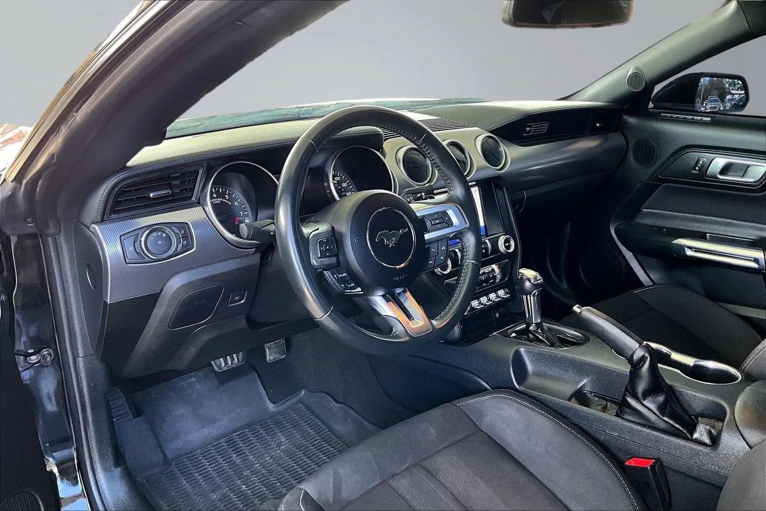 Used 2020 Ford Mustang GT w/ Equipment Group 301A RWD image 14