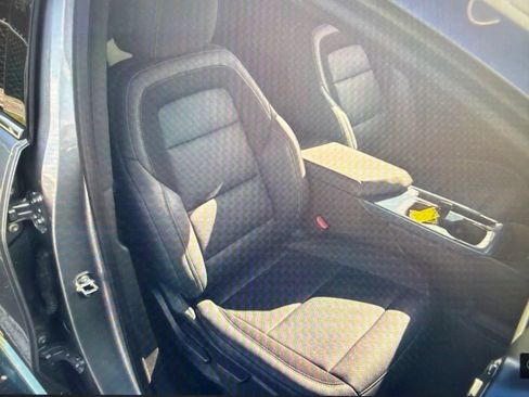 Used 2024 Chevrolet Equinox EV LT FWD image 14