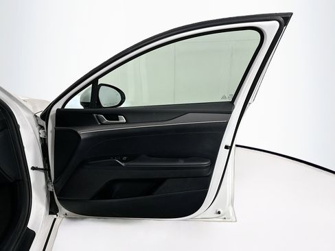 Used 2025 Kia K5 LXS image 30