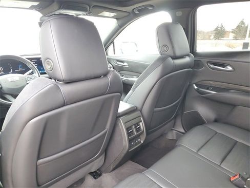 Used 2024 Cadillac XT4 Sport image 26