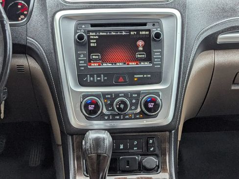Used 2015 GMC Acadia SLT FWD image 17