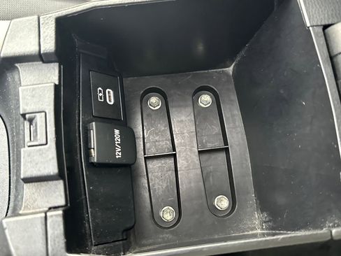 Used 2023 Toyota Corolla LE image 28