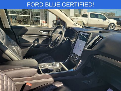 Certified 2024 Ford Edge Titanium image 28