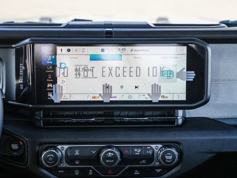 New 2026 Jeep Gladiator Sport image 15