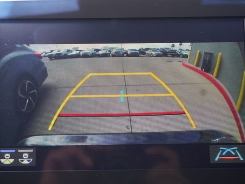 Used 2019 Toyota Avalon XSE w/ All Weather Liner Package FWD image 17