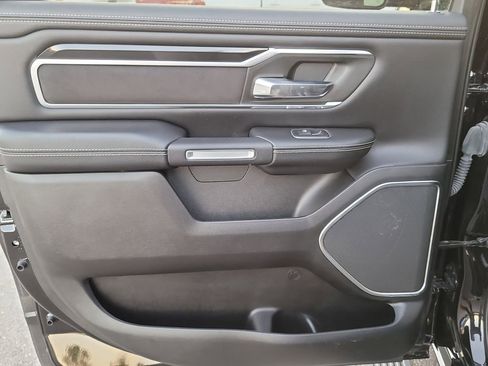 Used 2022 RAM 1500 Laramie image 9