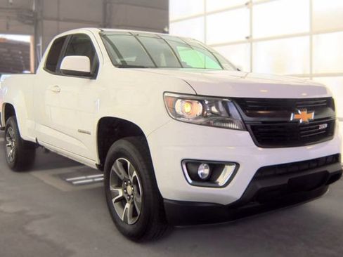Used 2016 Chevrolet Colorado Z71 AWD/4WD image 3