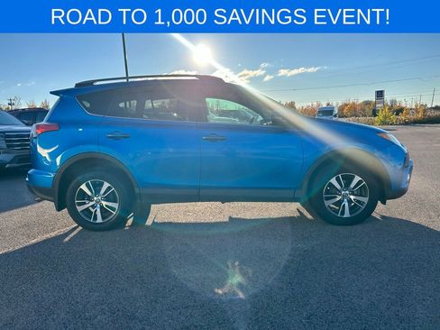 Used 2017 Toyota RAV4 XLE image 7