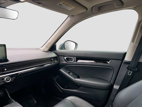 Used 2022 Honda Civic Touring image 25