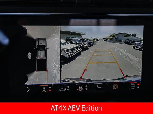 Used 2024 GMC Sierra 2500 AT4X w/ AT4X AEV Edition image 24