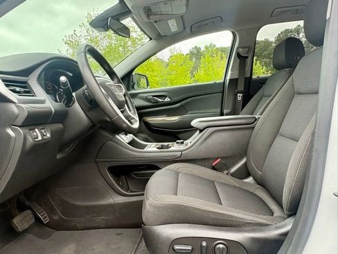 Used 2023 GMC Acadia SLE w/ Driver Convenience Package FWD image 27