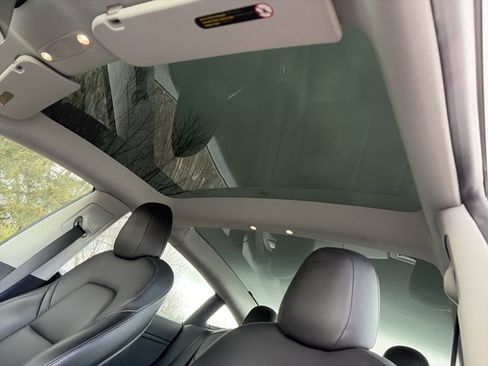 Used 2022 Tesla Model 3 Long Range image 25