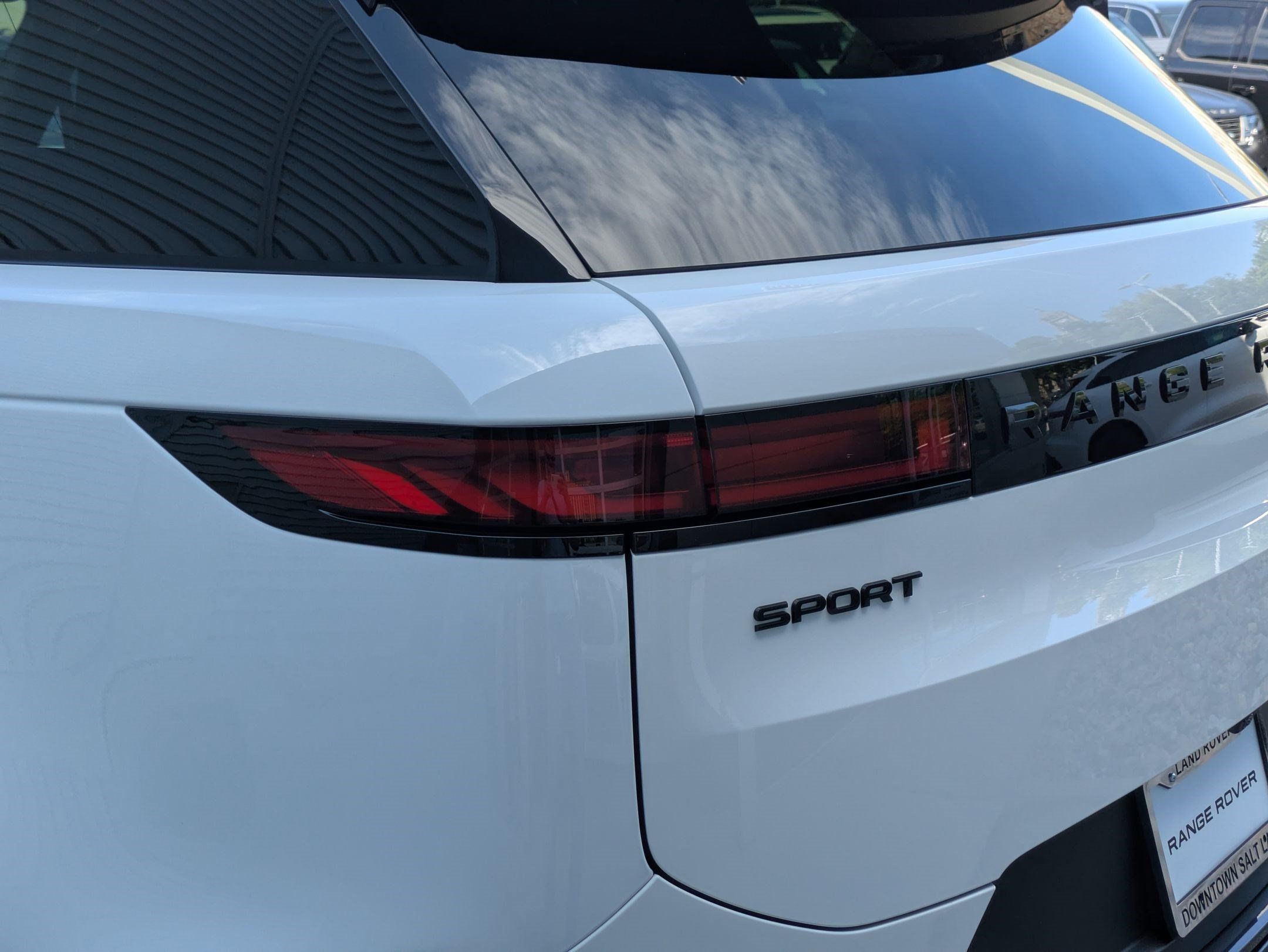 New 2026 Land Rover Range Rover Sport SE AWD/4WD image 12