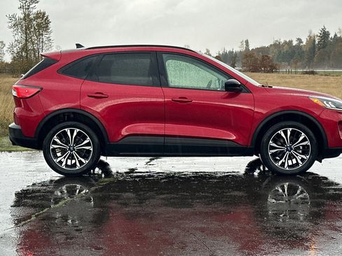 Used 2022 Ford Escape SEL w/ SEL Stealth AWD Package image 3