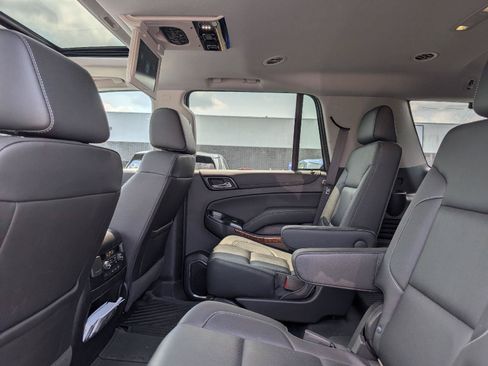 Used 2019 Chevrolet Tahoe Premier AWD/4WD image 9