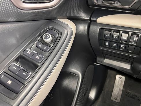 Used 2022 Subaru Forester Limited AWD/4WD image 11