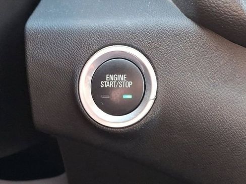 Used 2024 GMC Terrain SLE image 23