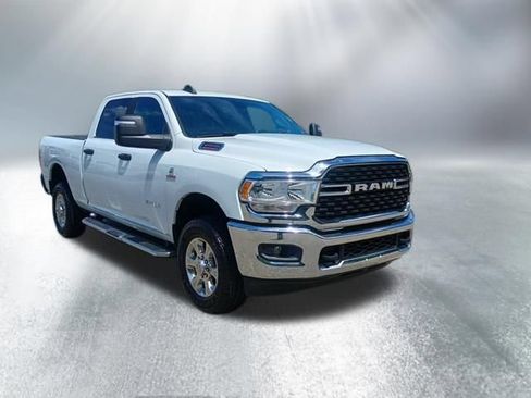 Used 2024 RAM 2500 Big Horn AWD/4WD image 8