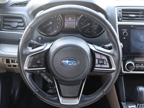 Used 2018 Subaru Outback 2.5i Premium AWD/4WD image 28