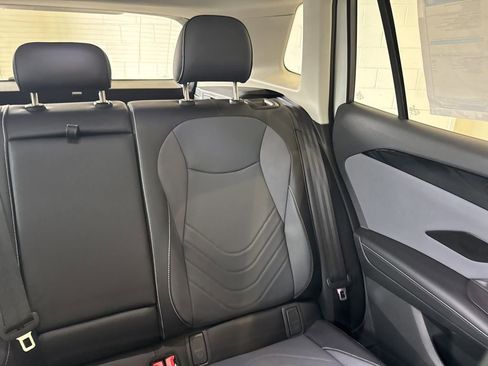 New 2026 Volkswagen Tiguan SE AWD/4WD image 15