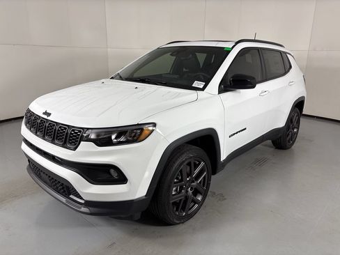 New 2026 Jeep Compass Latitude w/ Sun and Sound Group AWD/4WD image 4