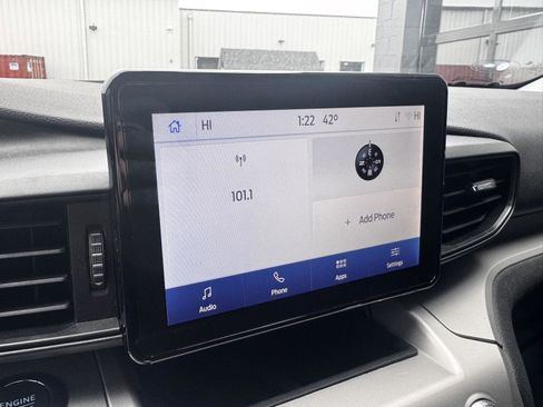 Used 2022 Ford Explorer XLT image 10