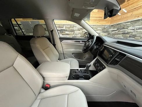 Used 2018 Volkswagen Atlas SE AWD/4WD image 16