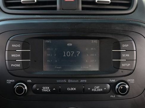 Used 2016 Kia Soul + FWD image 36