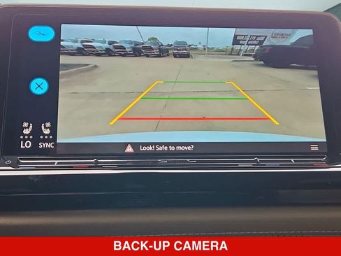 Used 2024 Volkswagen Atlas Cross Sport SE FWD image 27