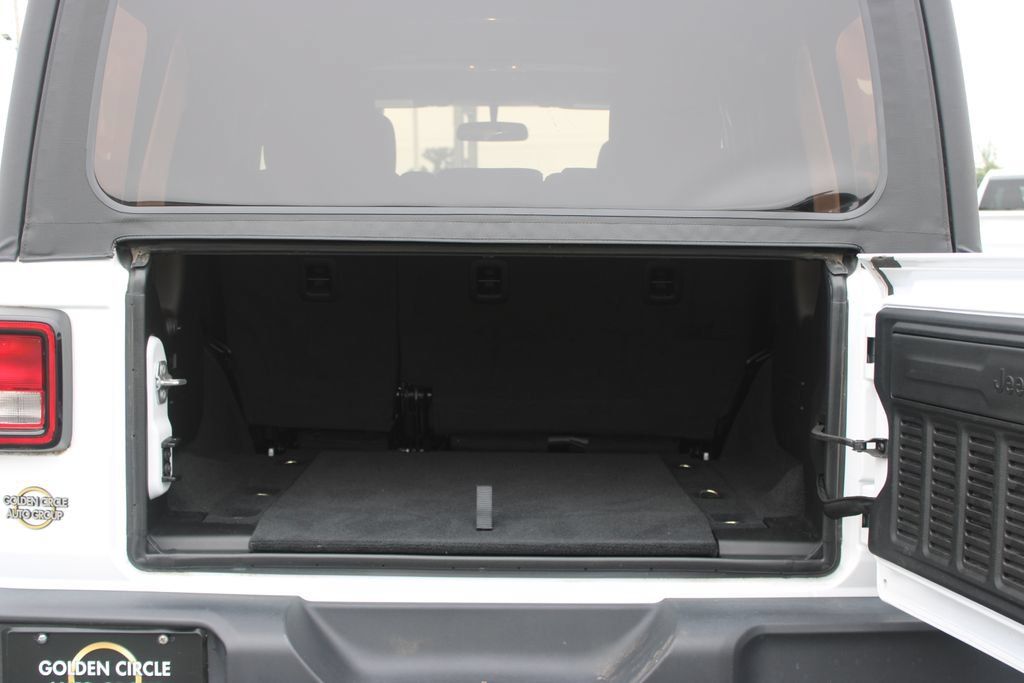 Used 2019 Jeep Wrangler Unlimited Sport S AWD/4WD image 14