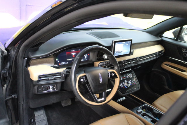 Used 2022 Lincoln Corsair Reserve w/ Equipment Group 201A AWD/4WD image 14